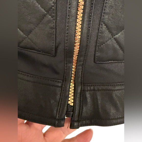 Victoria’s Secret NWOT Size M Black Quilted Faux Leather Bomber Jacket (0562) - Picture 8 of 12